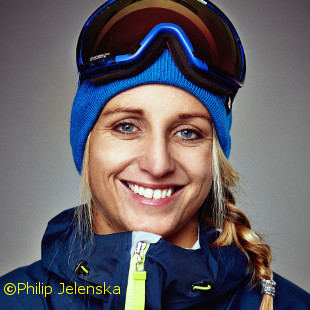 Eine Profifreeriderin auf dem Snowboard – erzählt von Ihrer Kariere